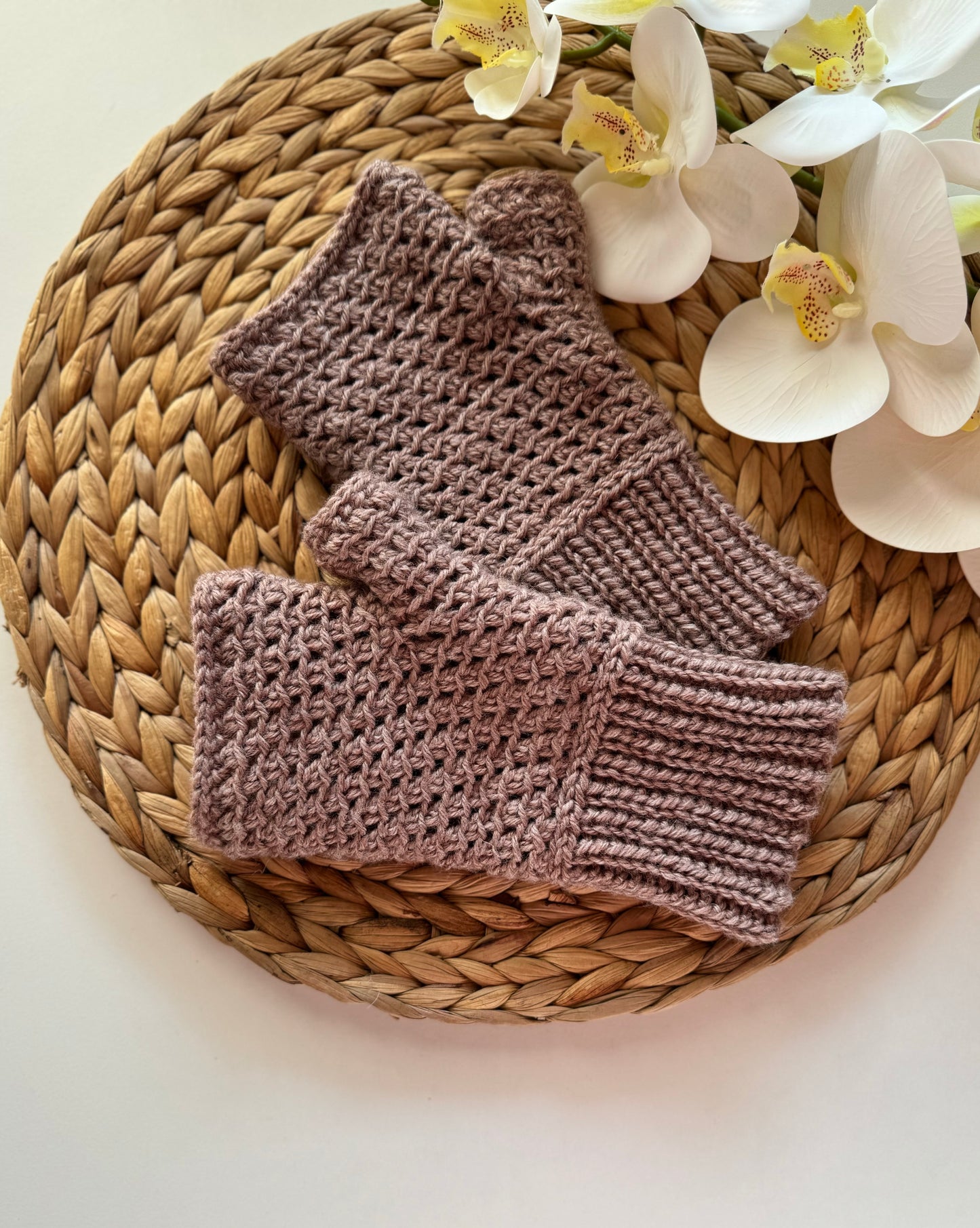 Nocciola Gloves Pattern 